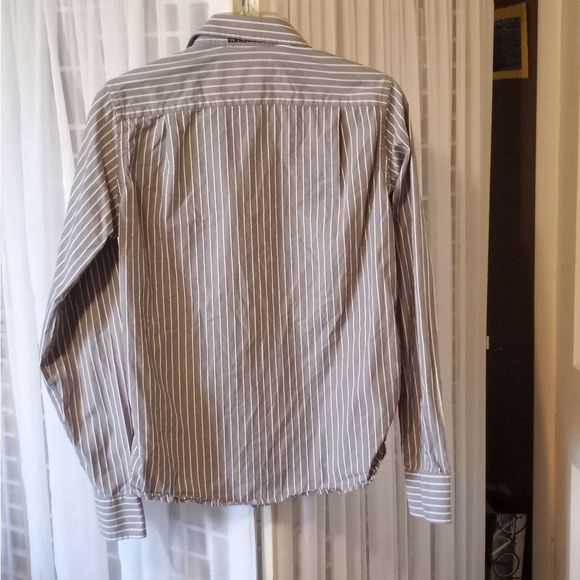 Abercrombie & Fitch boys long sleeve button down size L. - Picture 2 of 8